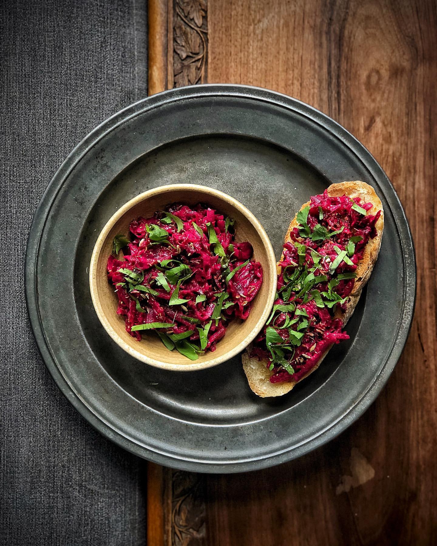 Салат из свеклы и чернослива