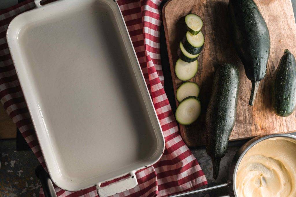 Оладьи из кабачков с зеленью: фото-рецепт быстрой летней закуски