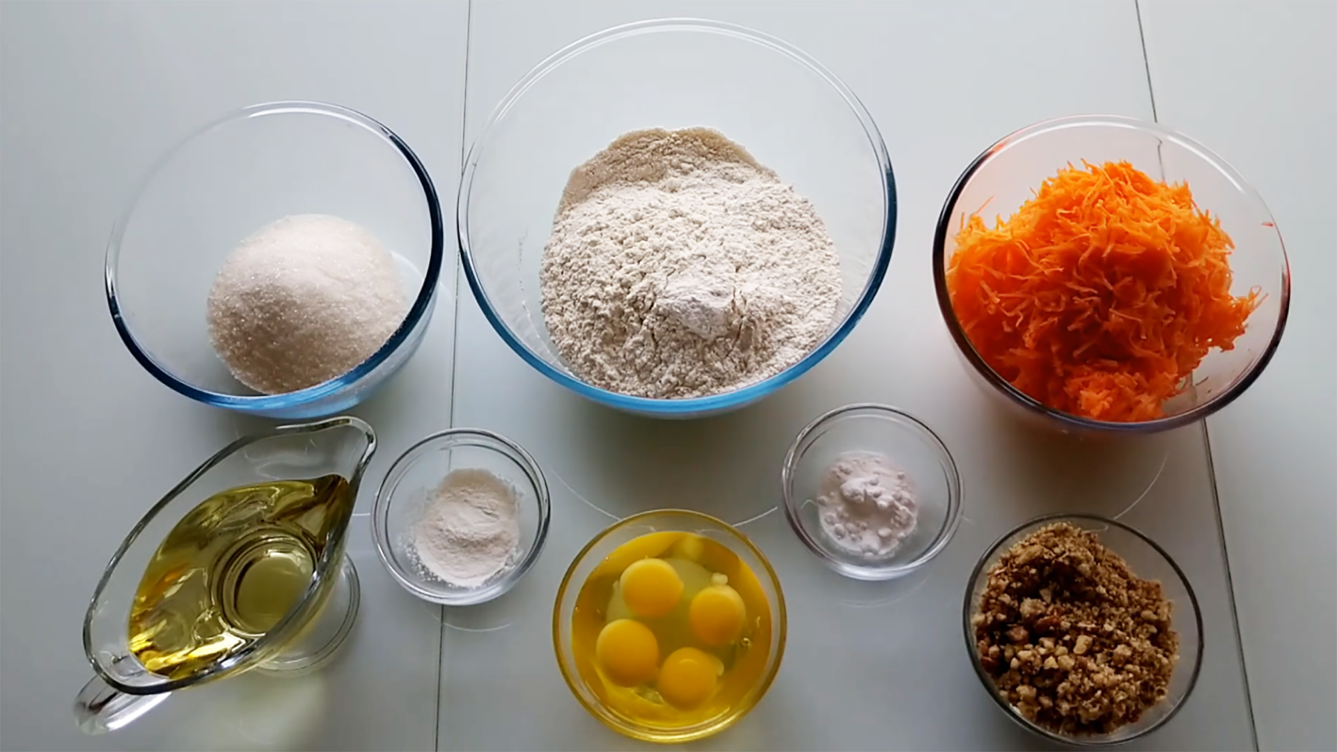 Морковный бисквит: 3 лучших рецептов с фото