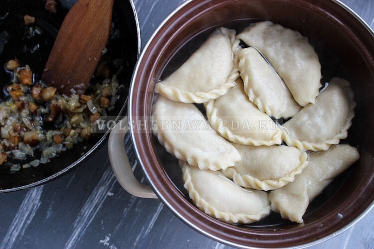 Вареники с капустой