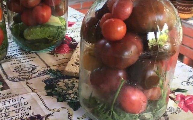 Маринованные помидоры на зиму: 12 очень вкусных рецептов