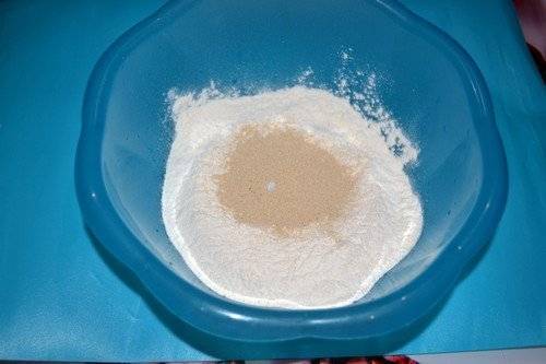 Пампушки с чесноком — 5 простых и быстрых рецептов