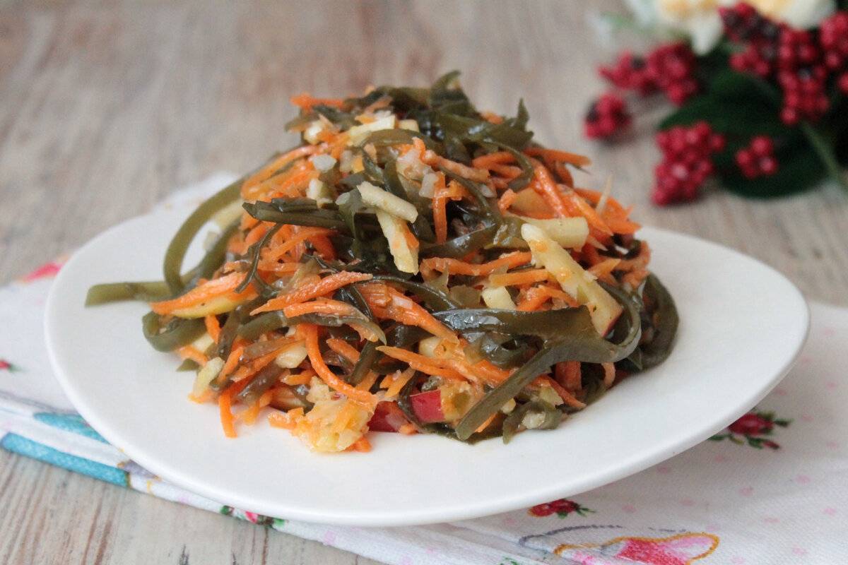 Салат из морской капусты: рецепты с фото пошагово