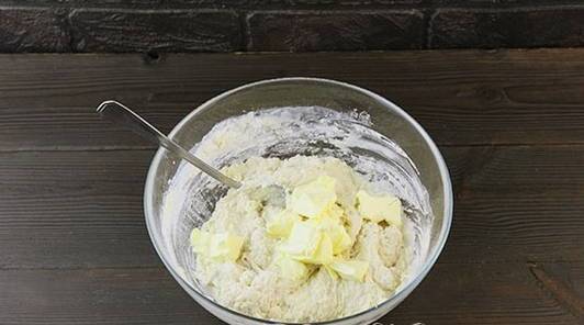 Пирог с яблоками в духовке: 7 фото рецептов