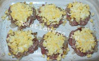 Стожки из фарша и картофеля в духовке