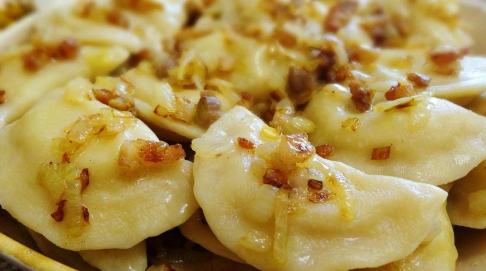 Вареники с картошкой и луком: 3 фото-рецепта потрясающе вкусного блюда