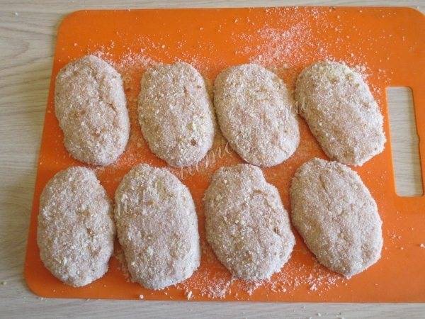 Сочные куриные котлеты: 5 рецептов с фото и бонус — видео-рецепт по ГОСТу