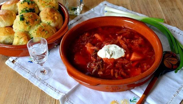 Пампушки с чесноком — 5 простых и быстрых рецептов