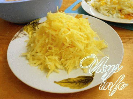 Стожки из фарша и картофеля в духовке