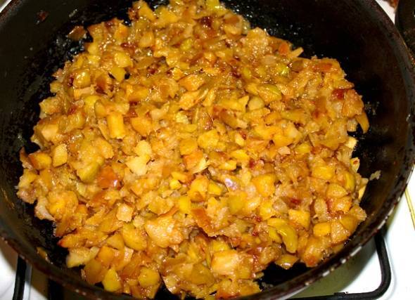 Пирог с яблоками в духовке: 7 фото рецептов