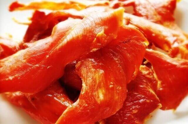 Вяленая куриная грудка в домашних условиях — рецепт с фото