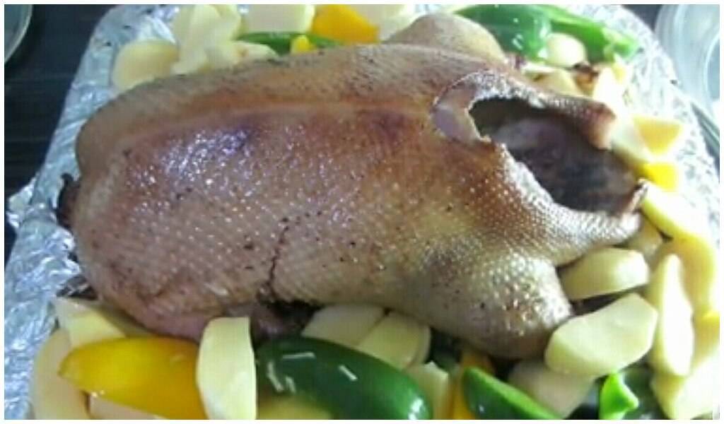 Гусь в духовке – секреты приготовления