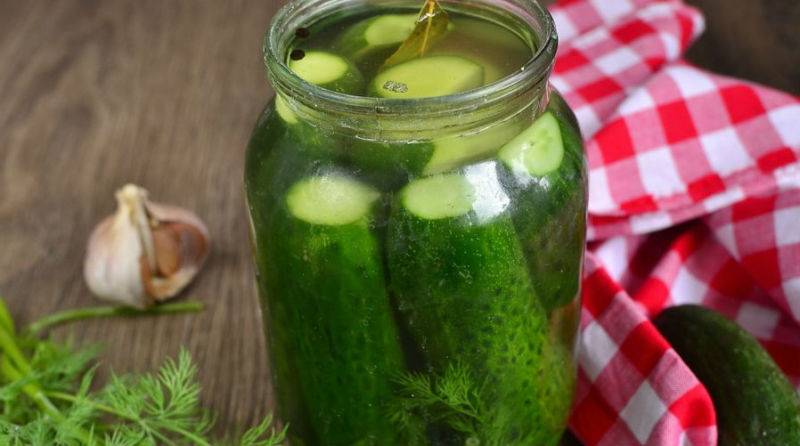 Хрустящие малосольные огурцы — фото рецепт