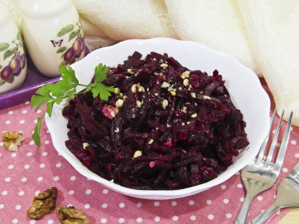 Салат из свеклы с черносливом - лучшие рецепты