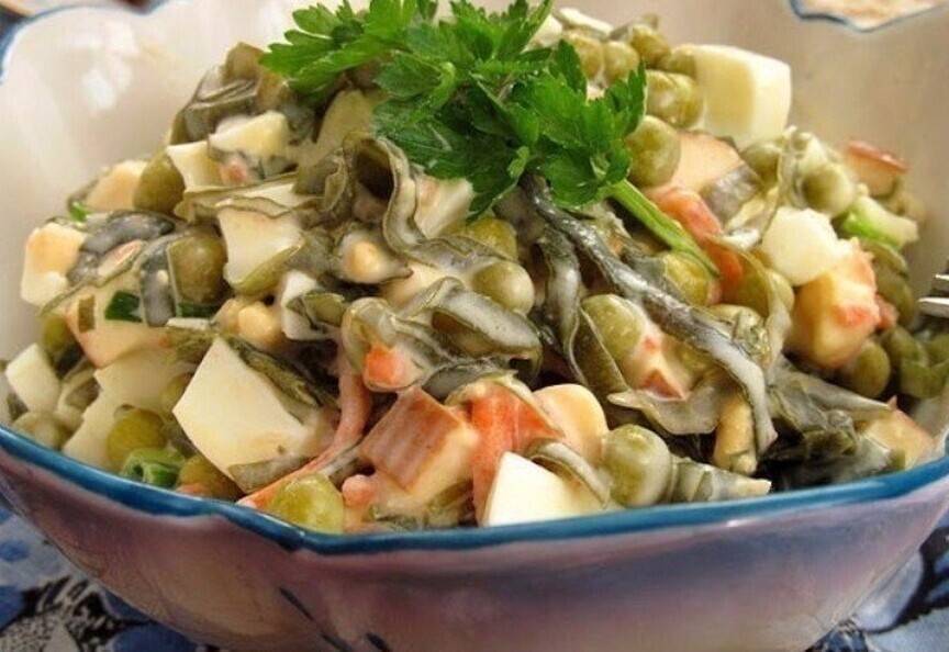 Салат из морской капусты: как приготовить блюдо