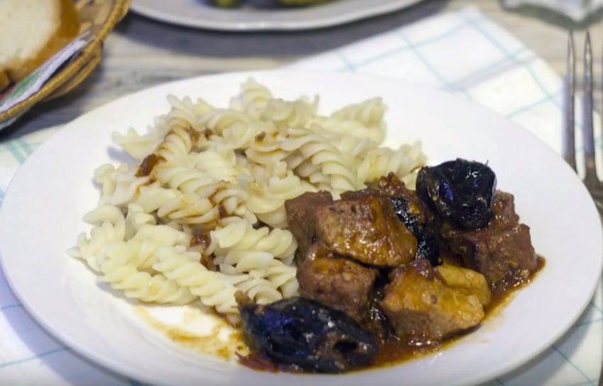 Свинина с овощами: 3 фото рецепта сочной свинины