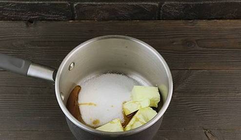 Пирог с яблоками в духовке: 7 фото рецептов