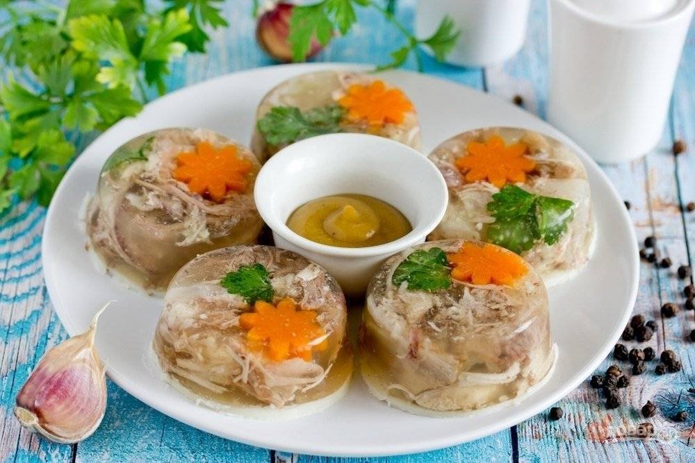 Как приготовить праздничный холодец из курицы: рецепт с фото