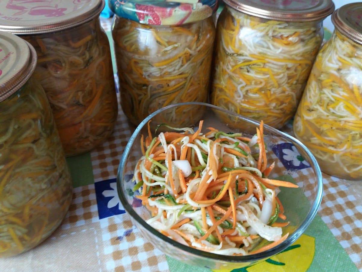 Салат из помидор на зиму: подборка рецептов