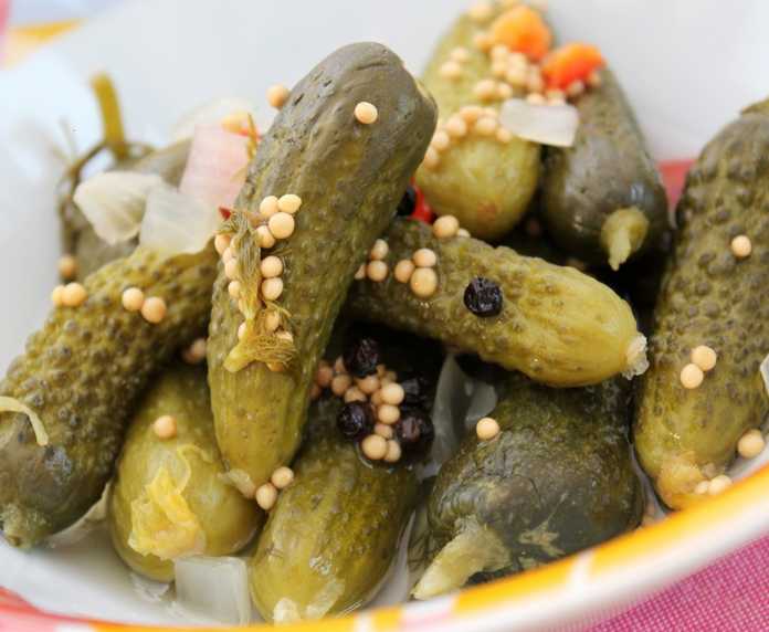 Хрустящие малосольные огурцы — фото рецепт