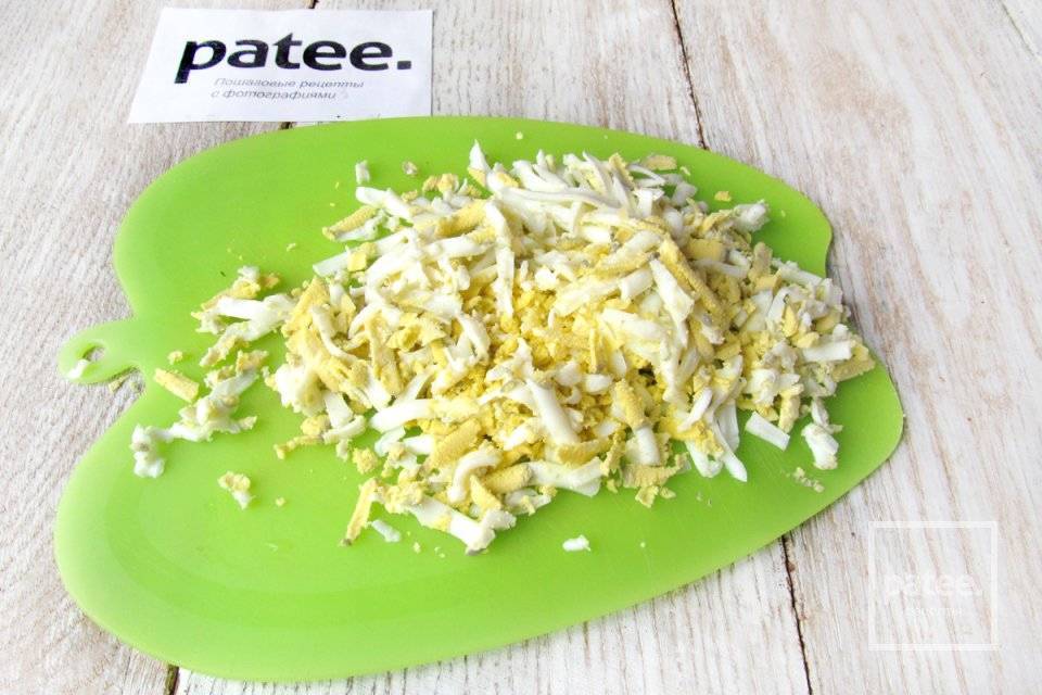 Салат с копченым окорочком: фото-рецепт, который вас удивит