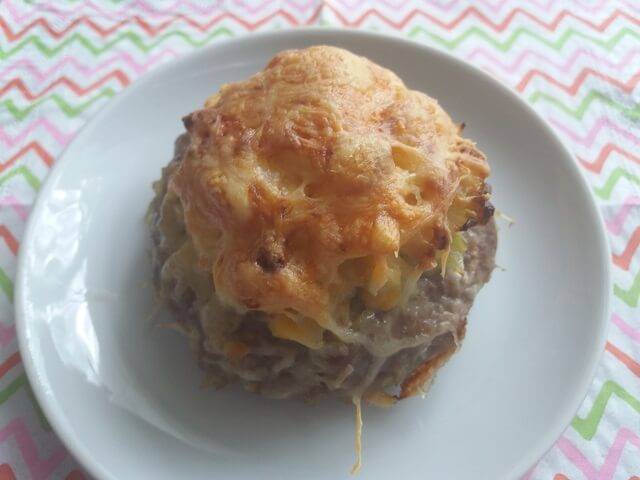 Стожки из фарша и картофеля в духовке