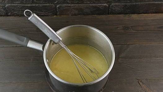 Пирог с яблоками в духовке: 7 фото рецептов