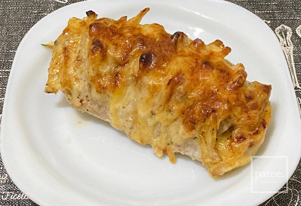 Свинина с ананасами в духовке: взрыв вкусовых ощущений! Фото рецепт