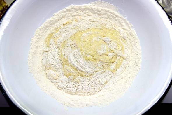 Пирог с яблоками в духовке: 7 фото рецептов