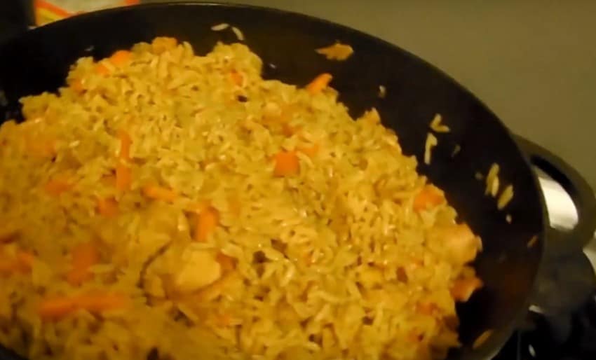 Плов из свинины на плите, в сковороде, на костре и в мультиварке