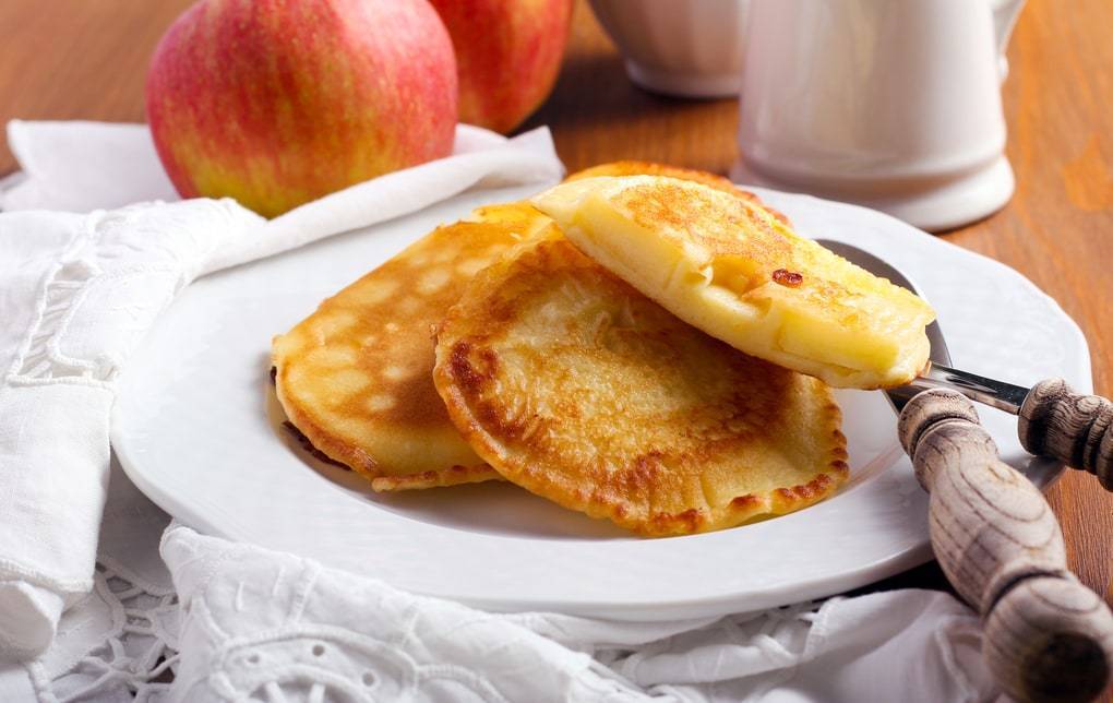 Оладьи на воде: пышные и воздушные! 3 фото-рецепта