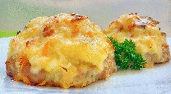 Стожки из фарша и картофеля в духовке