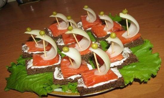 Пасты, паштеты и намазки для бутербродов на праздничный стол: 10 фото рецептов