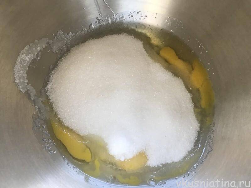 Пирог с яблоками в духовке: 7 фото рецептов