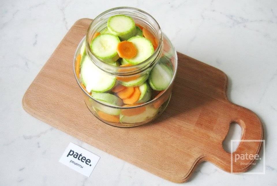 Салат из кабачков и моркови на зиму — фото-рецепт оригинальной заготовки