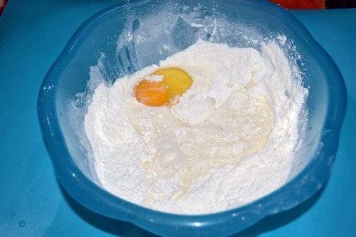 Пампушки с чесноком — 5 простых и быстрых рецептов