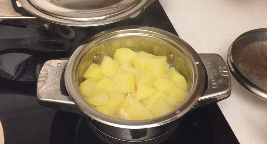 Вареники с картошкой и луком: 3 фото-рецепта потрясающе вкусного блюда