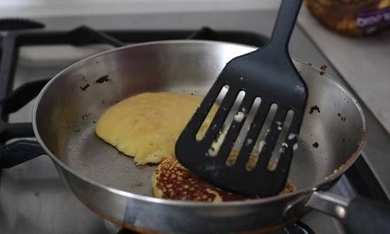 Пышные оладьи на молоке без дрожжей