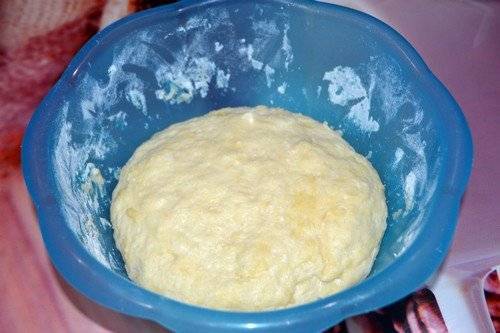 Пампушки с чесноком — 5 простых и быстрых рецептов